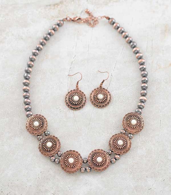 <font color=black>SALE ITEMS</font> :: JEWELRY :: Necklaces :: Wholesale Navajo Pearl Bead Concho Necklace