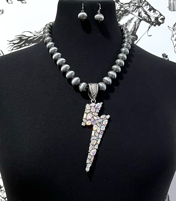 New Arrival :: Wholesale Western AB Glass Stone Bolt Necklace