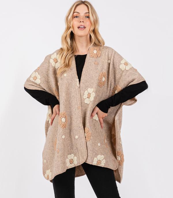 New Arrival :: Wholesale Fleece Flower Detailed Kimono