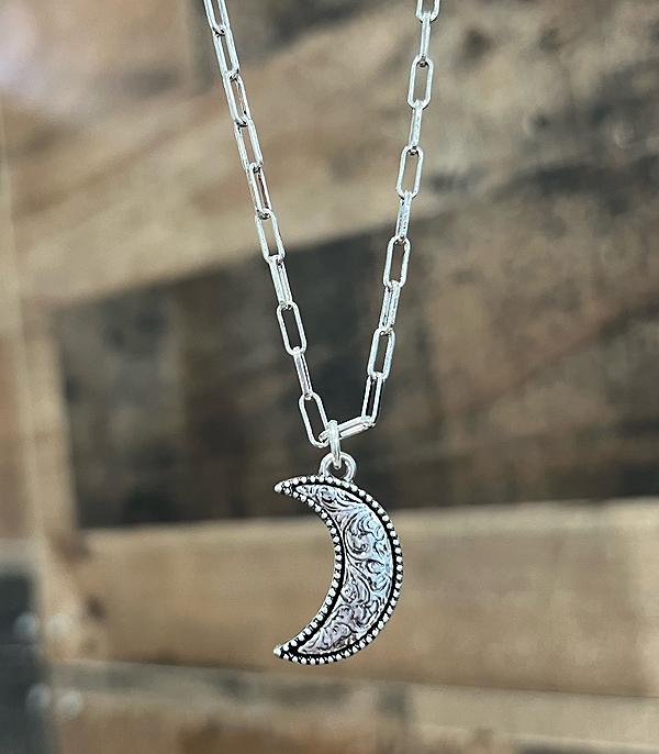 New Arrival :: Wholesale Tooling Crescent Moon Necklace