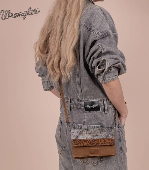 MONTANAWEST BAGS :: CROSSBODY BAGS :: Wholesale Wrangler Cowhide Wallet Crossbody Bag