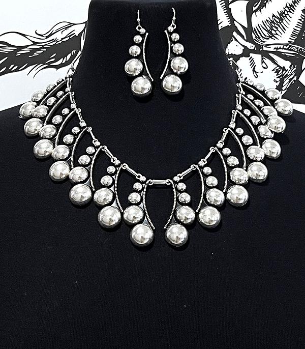 New Arrival :: Wholesale Tipi Brand Western Concho Necklace